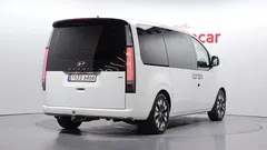 2023 Hyundai Staria 4WD Lounge 9-Seater — фото 2