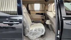 2022 Kia Carnival Gasoline 9-Seater Hi-Limousine — фото 11