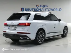 2022 Audi Q7 50 TDI Quattro Premium — фото 2