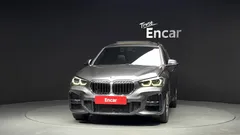 2022 BMW X1 xDrive 20i M Sport — фото 3