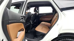 2024 Kia Sportage Signature 2WD — фото 12