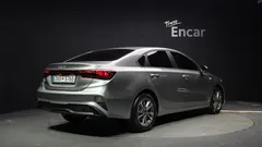 2022 Kia K3 1.6, серебристый — фото 2