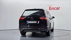 2022 Volkswagen Tiguan 2.0 TSI Prestige — фото 4