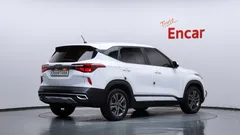 2022 Kia Seltos Diesel 1.6 2WD, белый — фото 2
