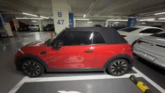 2022 Mini Cooper Convertible Classic Launch Pack, красный — фото 16