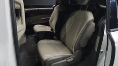 2023 Kia Carnival Diesel 9-Seater Noblesse — фото 16