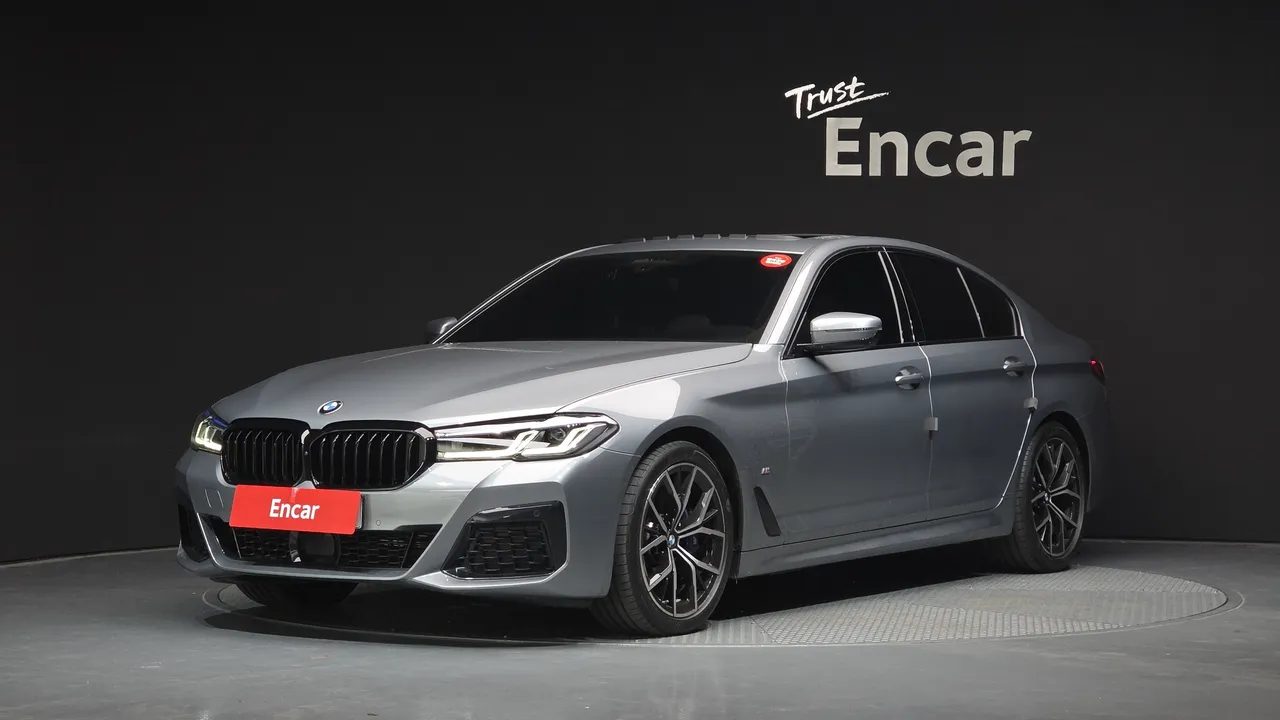 2023 BMW 5-Series 530i xDrive M Sport Package