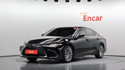 2023 Lexus ES Executive
