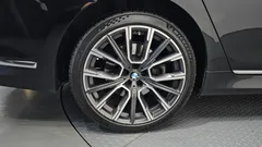 2021 BMW 7-Series 740d xDrive M Sport, чёрный — фото 5