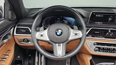 2021 BMW 7-Series 740d xDrive M Sport, чёрный — фото 13