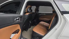 2023 Kia Sportage Signature 2WD — фото 16