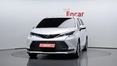 2023 Toyota Sienna 2.5 Hybrid 2WD, белый — фото 3