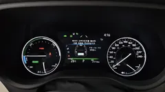2023 Toyota Sienna 2.5 Hybrid 2WD, белый — фото 8