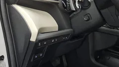 2023 Toyota Sienna 2.5 Hybrid 2WD, белый — фото 20