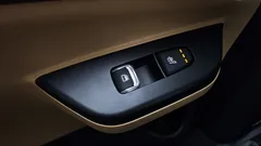 2023 Kia Carnival Diesel 9-Seater Prestige — фото 17