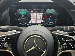 2023 Mercedes-Benz E-Class E300e 4MATIC Exclusive — фото 8