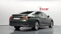 2024 Lexus ES Executive — фото 2