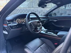 2021 Audi A8 60 TFSI Quattro LWB — фото 10