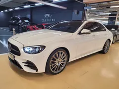 2021 Mercedes-Benz E-Class E350 4MATIC AMG Line, белый — фото 2
