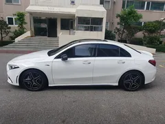 2023 Mercedes-Benz A-Class AMG A35 4MATIC Sedan — фото 3