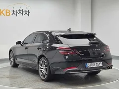 2023 Genesis G70 Gasoline 2.0T 4WD, чёрный — фото 2