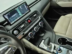 2023 Genesis G70 Gasoline 2.0T 4WD, чёрный — фото 10