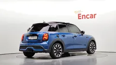 2022 Mini Cooper 5Door Classic — фото 2