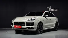 2022 Porsche Cayenne 3.0 E-Hybrid Coupe — фото 1