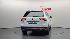 2022 Volkswagen Tiguan 2.0 TSI Prestige — фото 4