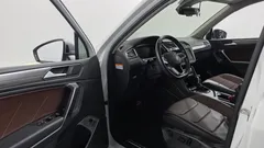 2022 Volkswagen Tiguan 2.0 TSI Prestige — фото 10