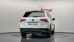 2022 Volkswagen Tiguan 2.0 TSI Prestige — фото 4