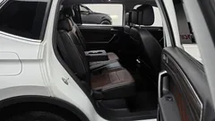 2022 Volkswagen Tiguan 2.0 TSI Prestige — фото 11