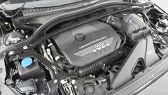 2022 BMW 2-Series M235i xDrive — фото 6