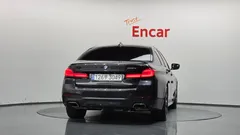 2023 BMW 5-Series 530i M Sport Package — фото 4