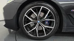 2023 BMW 5-Series 530i M Sport Package — фото 5