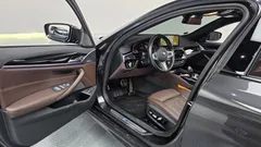 2023 BMW 5-Series 530i M Sport Package — фото 10