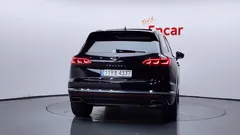2023 Volkswagen Touareg 3.0 TDI Prestige, чёрный — фото 4