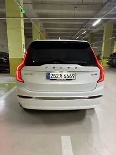 2024 Volvo XC90 B6 Ultimate Bright — фото 4