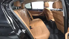 2023 BMW 5-Series 520i Luxury — фото 16
