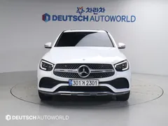 2021 Mercedes-Benz GLC-Class GLC300 4MATIC Premium Coupe, белый — фото 3