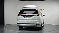 2022 Kia Carnival Gasoline 7-Seater Hi-Limousine — фото 4