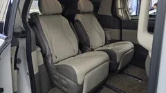 2022 Kia Carnival Gasoline 7-Seater Hi-Limousine — фото 11