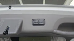 2022 Kia Carnival Gasoline 7-Seater Hi-Limousine — фото 16