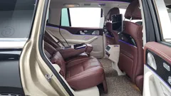 2023 Mercedes-Benz GLS-Class Maybach GLS600 4MATIC Manufakur, 금색투톤 — фото 15