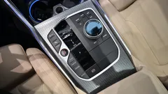 2023 BMW 3-Series 320i M Sport — фото 9