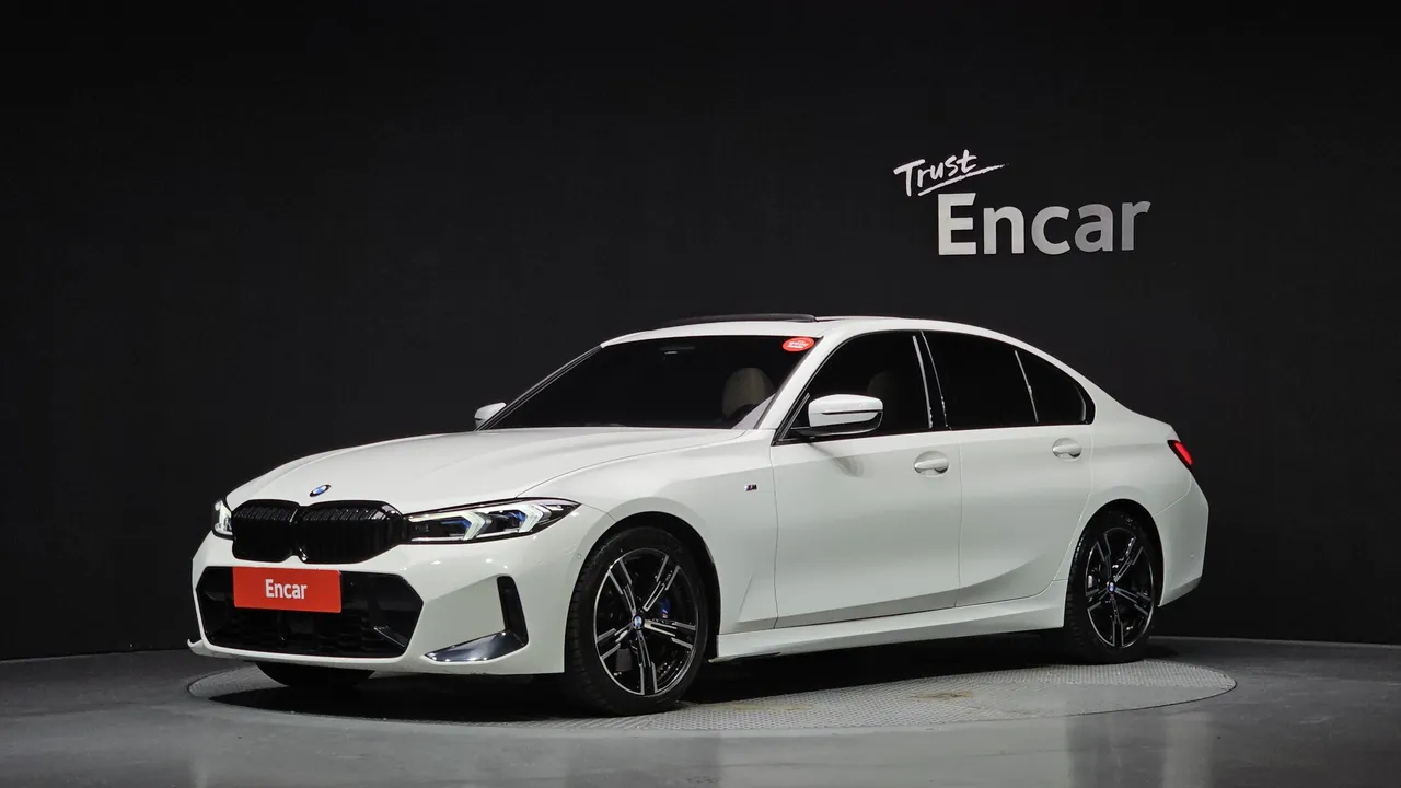 2023 BMW 3-Series 320i M Sport