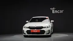 2023 BMW 3-Series 320i M Sport — фото 3