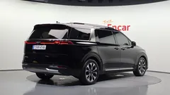 2023 Kia Carnival Diesel 9-Seater Signature — фото 2