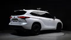 2023 Toyota Highlander 2.5 4WD Limited, белый — фото 2