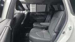 2023 Toyota Highlander 2.5 4WD Limited, белый — фото 12